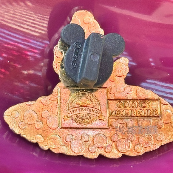 Disney Collectible Princess Belle Pin - Picture 4 of 6